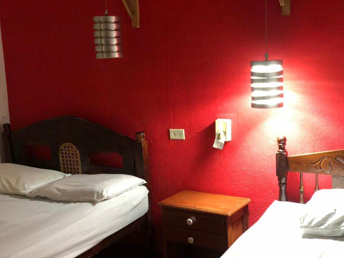 Hostal Vacaciones Nicas León Exteriér fotografie