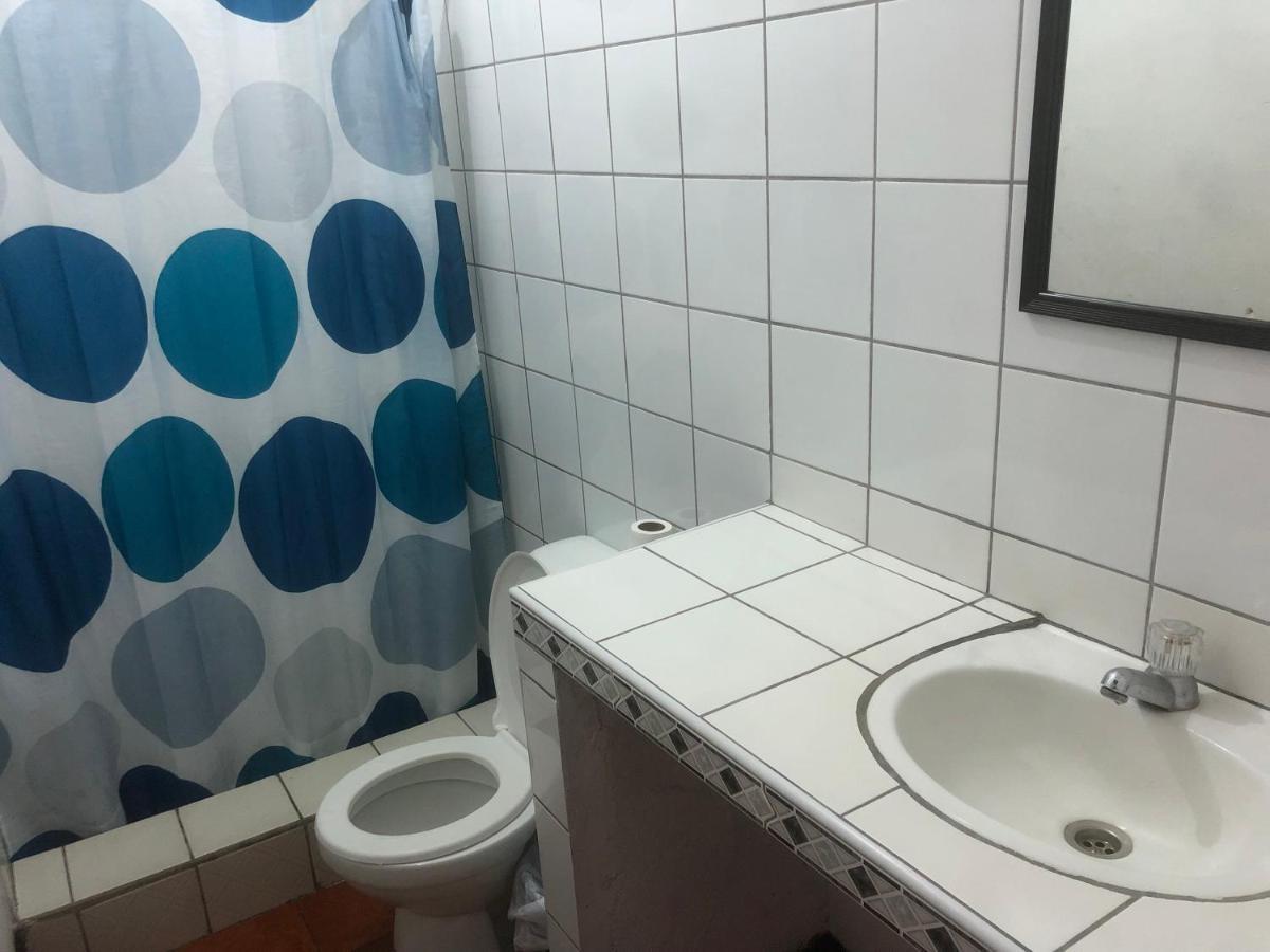 Hostal Vacaciones Nicas León Exteriér fotografie
